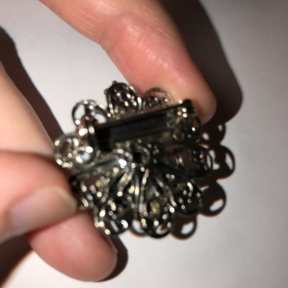 Pewter Christmas Tree Pin - Picture 3 of 4